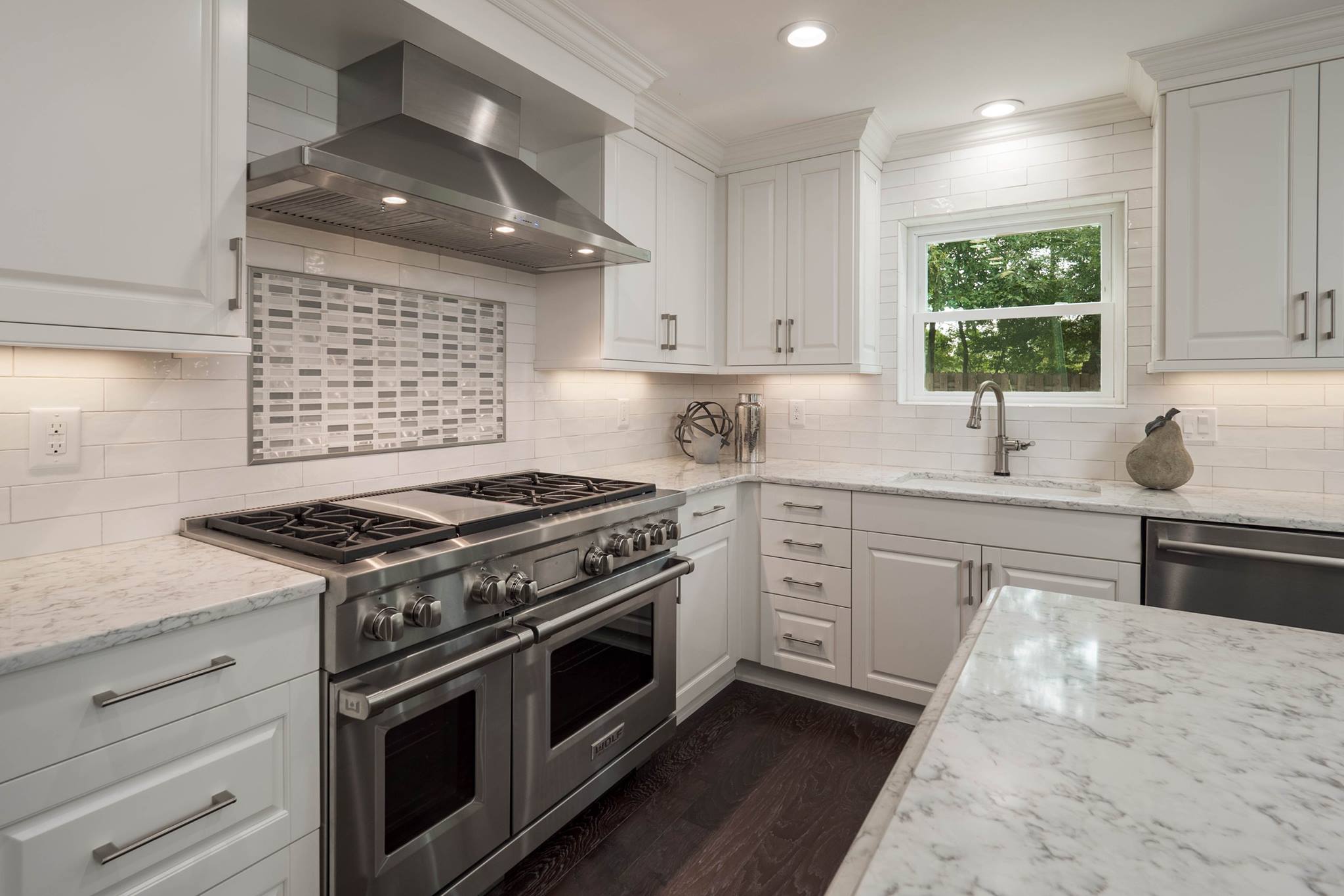 Modern Kitchen Gray And White : 35 Beautiful White Kitchen Designs